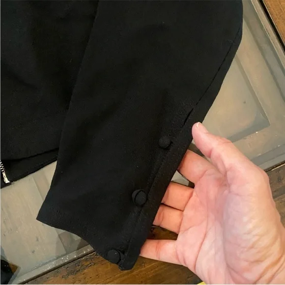 A.L.C Silk “Talia” Long Sleeved Cropped Top Size 6 NWT - Picture 8 of 10